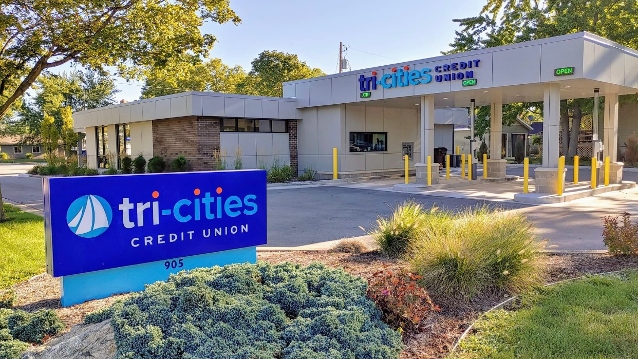 Picture of the Tri-Cities Credit Union building.